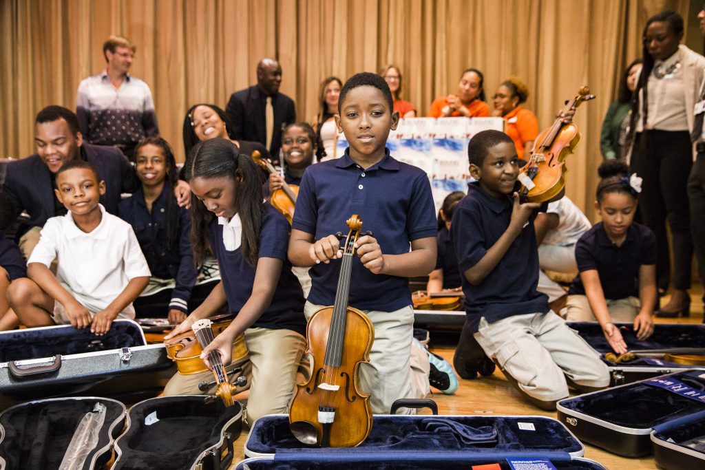 VH1 SAVE THE MUSIC CAMDEN ELEMENTARY